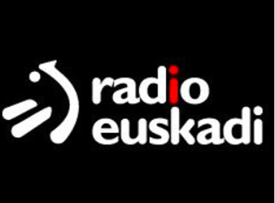 Pere Ortega presenta el ensayo «Economía de guerra» en Radio Euskadi