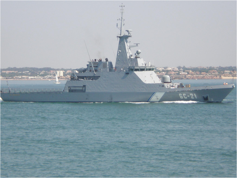 12 organizaciones presentan una denuncia al Gobierno español argumentando la  ilegalidad en la venta de un buque de guerra a Marruecos